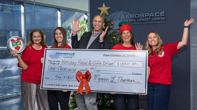 'Tis the Season of Giving 